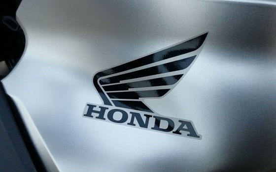 Gebrauchtmotorrad Honda CB125R - Bild 13