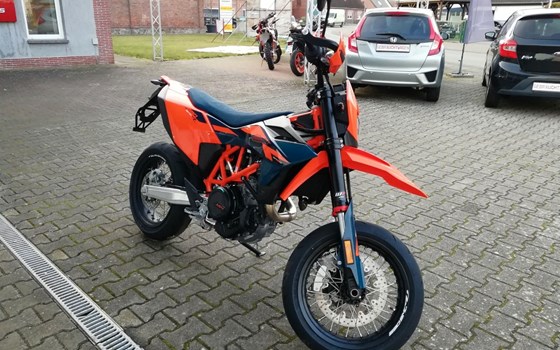 Neufahrzeug KTM 690 SMC R - Bild 4