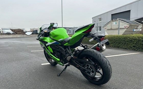 Neufahrzeug Kawasaki Ninja ZX-4RR - Bild 5