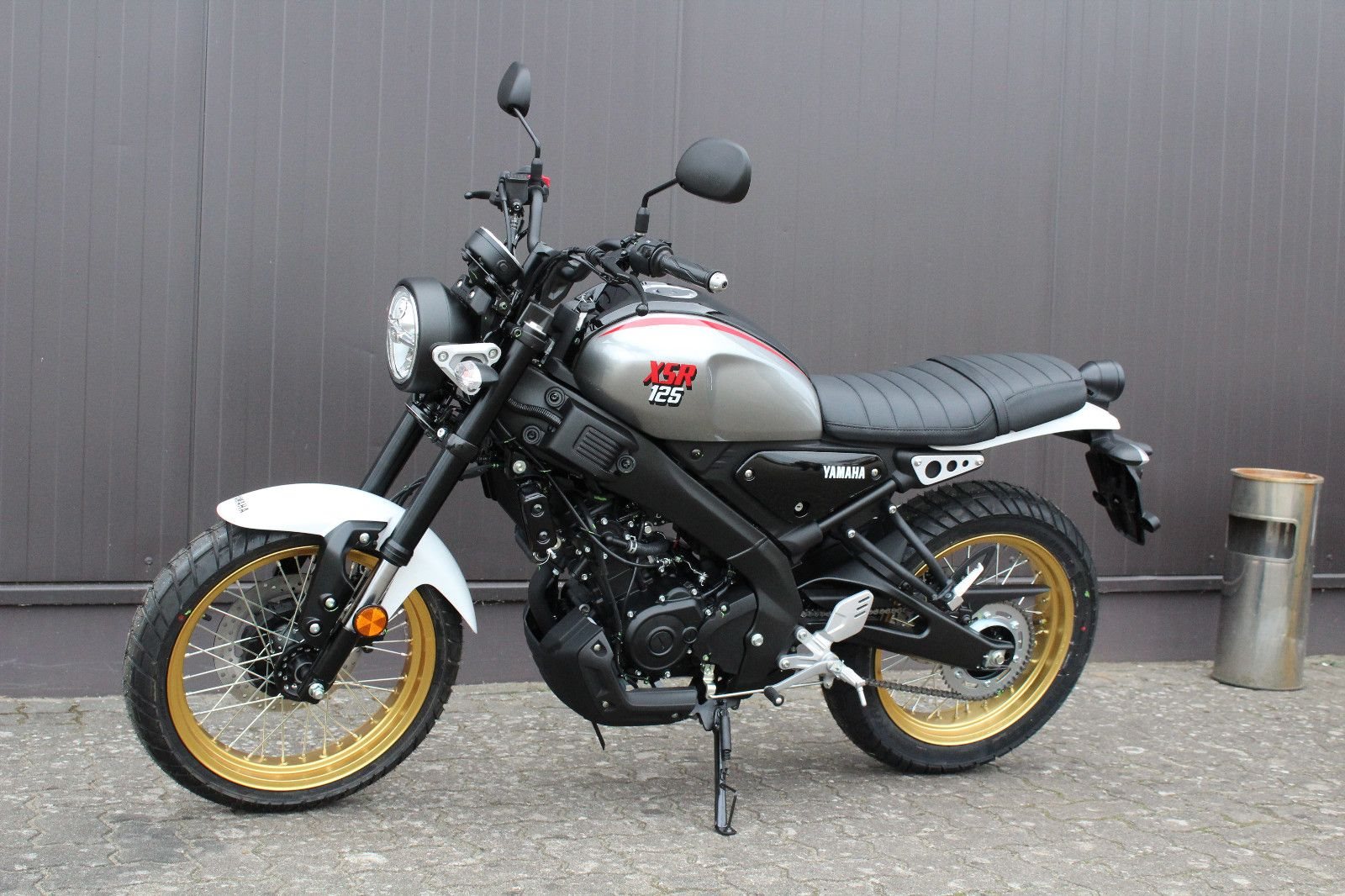 Yamaha XSR125 Legacy 
