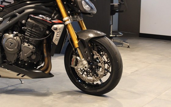 Gebrauchtmotorrad Triumph Speed Triple 1200 RS - Bild 7