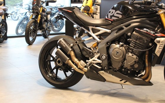 Gebrauchtmotorrad Triumph Speed Triple 1200 RS - Bild 8