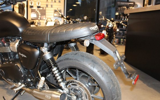 Gebrauchtmotorrad Triumph Street Twin - Bild 2