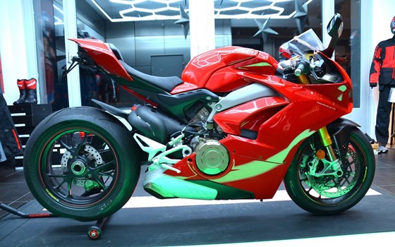 Gebrauchtmotorrad Ducati Panigale V4 S - Bild 1