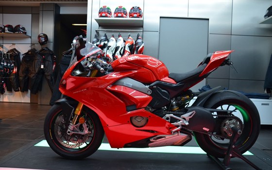 Gebrauchtmotorrad Ducati Panigale V4 S - Bild 2