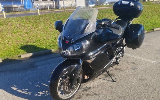 Gebrauchtmotorrad Kawasaki GTR 1400 - Bild 1