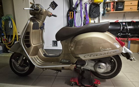 Gebrauchtmotorrad Vespa GTS 250 i.e. - Bild 2