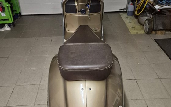 Gebrauchtmotorrad Vespa GTS 250 i.e. - Bild 5