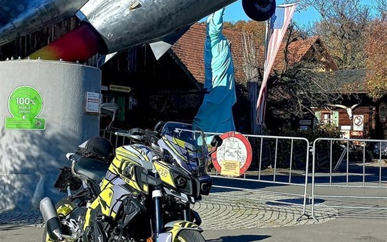 Gebrauchtmotorrad Yamaha MT-10 - Bild 3