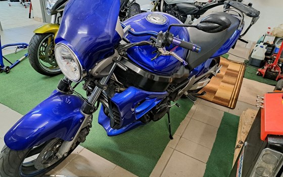 Gebrauchtmotorrad Honda X11 - Bild 3