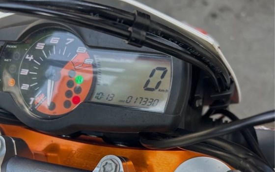 Gebrauchtmotorrad KTM 690 SMC R - Bild 3