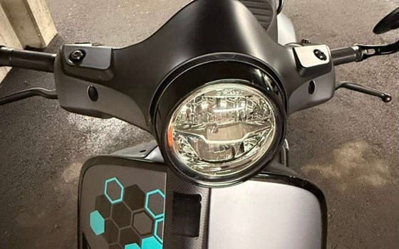 Gebrauchtmotorrad Vespa GTS 310 SuperSport - Bild 5