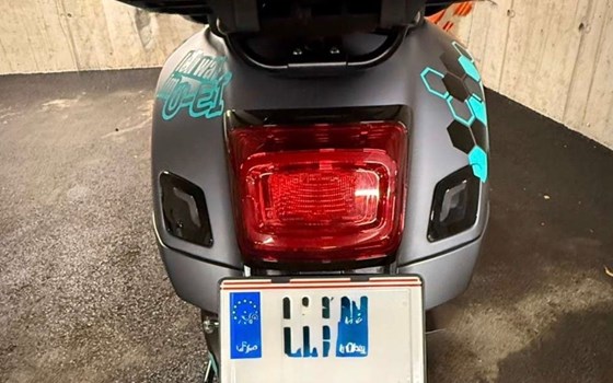 Gebrauchtmotorrad Vespa GTS 310 SuperSport - Bild 8