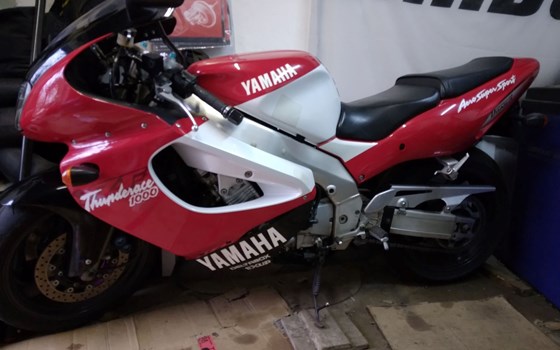 Gebrauchtmotorrad Yamaha YZF 1000 R Thunderace - Bild 1