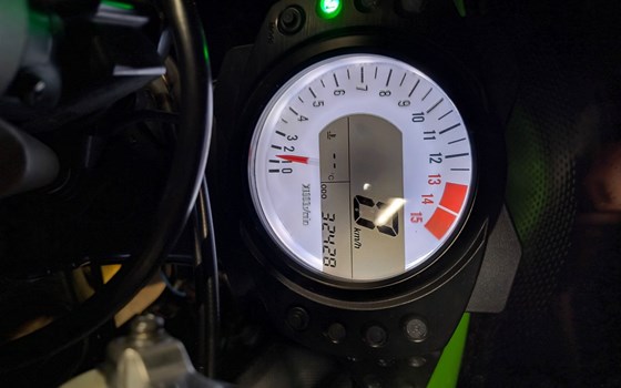 Gebrauchtmotorrad Kawasaki Ninja ZX-10R - Bild 10