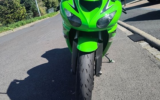 Gebrauchtmotorrad Kawasaki Ninja ZX-10R - Bild 8