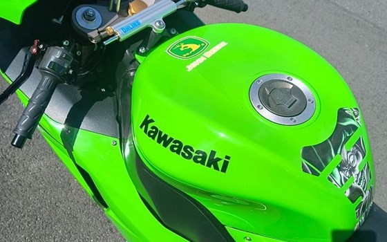 Gebrauchtmotorrad Kawasaki Ninja ZX-10R - Bild 9