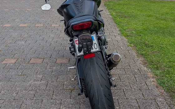 Motorrad Occasion Yamaha MT-10 - Bild 3