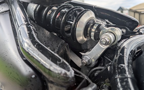 Motorrad Occasion Triumph Bonneville Bobber Black - Bild 4