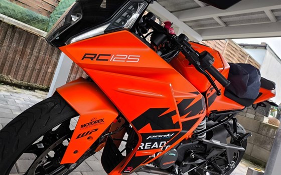 Gebrauchtmotorrad KTM RC 125 - Bild 3