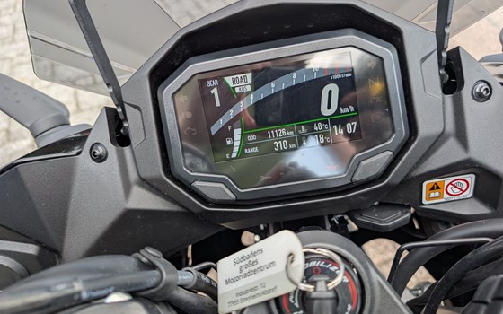 Gebrauchtmotorrad Kawasaki Ninja 1000SX - Bild 2