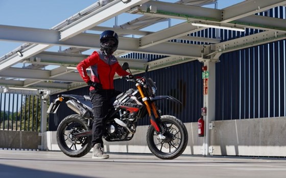 Neufahrzeug Rieju Marathon 125 Supermoto - Bild 9