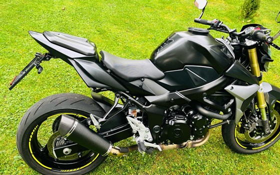 Gebrauchtmotorrad Suzuki GSR 750 - Bild 2