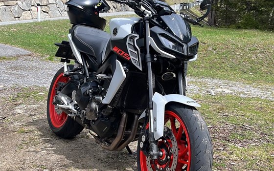 Gebrauchtmotorrad Yamaha MT-09 - Bild 2