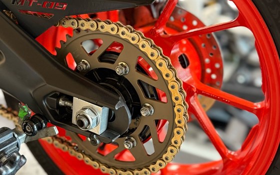 Gebrauchtmotorrad Yamaha MT-09 - Bild 3