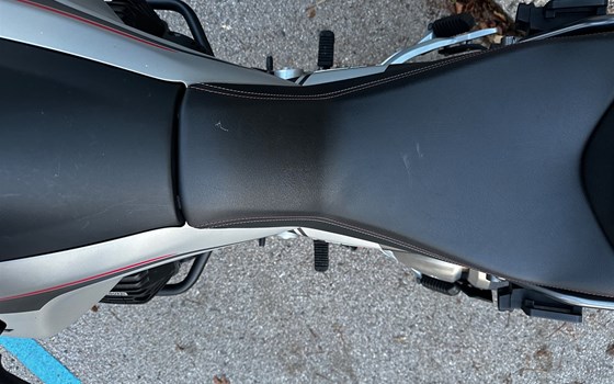 Gebrauchtmotorrad Moto Guzzi V85 TT Travel - Bild 11