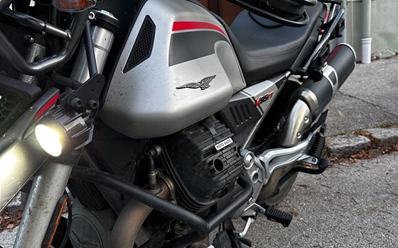 Gebrauchtmotorrad Moto Guzzi V85 TT Travel - Bild 12