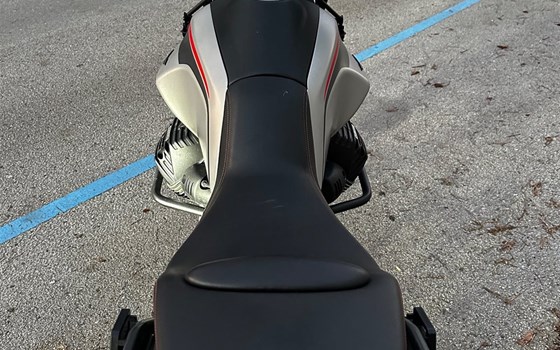 Gebrauchtmotorrad Moto Guzzi V85 TT Travel - Bild 24