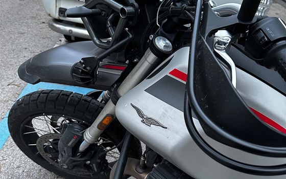 Gebrauchtmotorrad Moto Guzzi V85 TT Travel - Bild 7