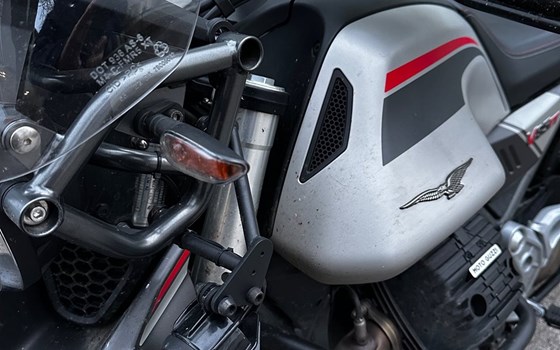 Gebrauchtmotorrad Moto Guzzi V85 TT Travel - Bild 8
