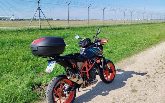 Gebrauchtmotorrad KTM 690 Duke R - Bild 1