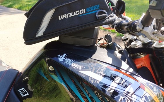 Gebrauchtmotorrad KTM 690 Duke R - Bild 2