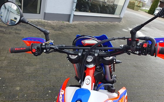 Neufahrzeug Beta RR Enduro 4T 125 AC - Bild 12