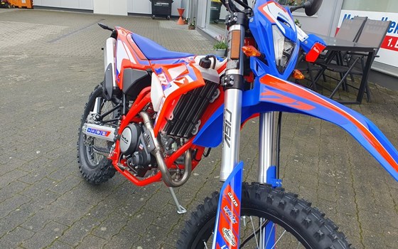 Neufahrzeug Beta RR Enduro 4T 125 AC - Bild 4