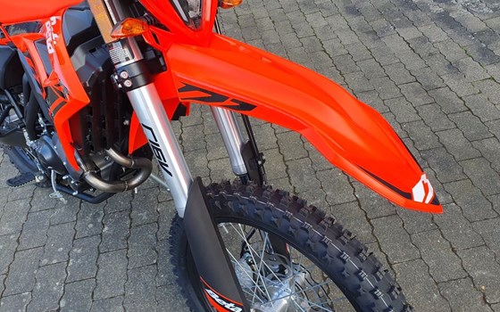 Neufahrzeug Beta RR 125 4T LC Enduro - Bild 6