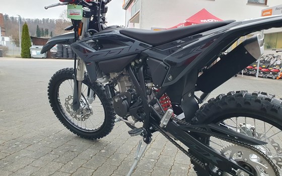 Neufahrzeug Beta RR 125 4T LC Enduro - Bild 10