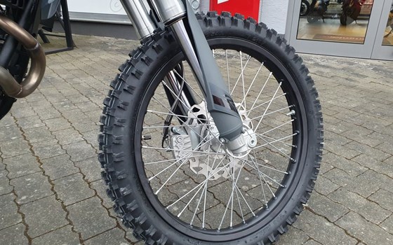 Neufahrzeug Beta RR 125 4T LC Enduro - Bild 16