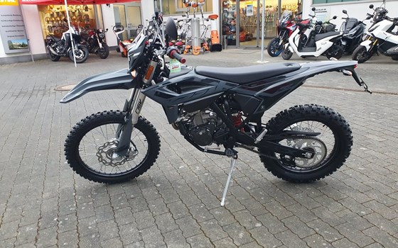 Neufahrzeug Beta RR 125 4T LC Enduro - Bild 7