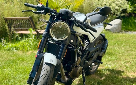 Gebrauchtmotorrad Husqvarna Vitpilen 401 - Bild 4