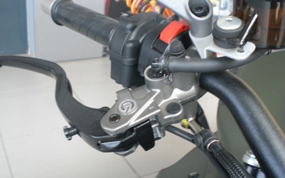 Neufahrzeug Ducati Streetfighter V2 - Bild 17