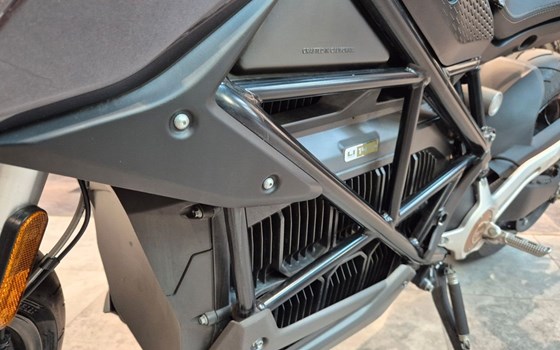 Gebrauchtmotorrad Zero SR - Bild 11