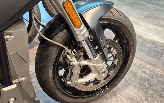 Gebrauchtmotorrad Zero SR - Bild 8