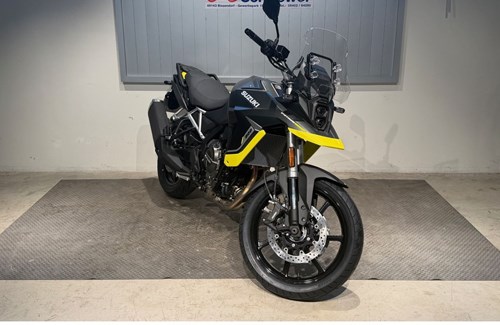 Neumotorrad Suzuki V-Strom 800