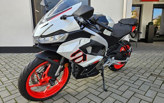 Gebrauchtmotorrad Aprilia RS 457 - Bild 11