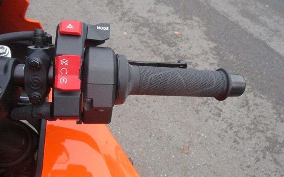 Neufahrzeug KTM 990 RC R - Bild 11