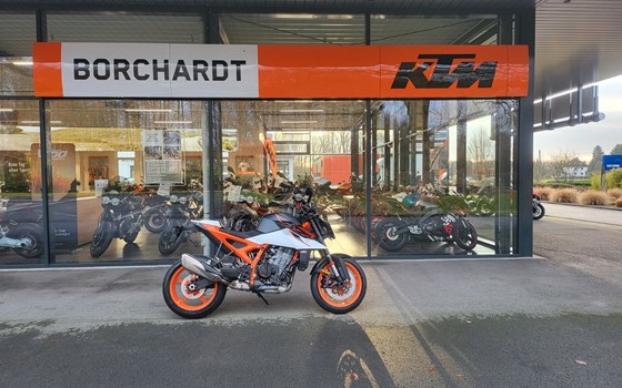 Neufahrzeug KTM 990 Duke R - Bild 1
